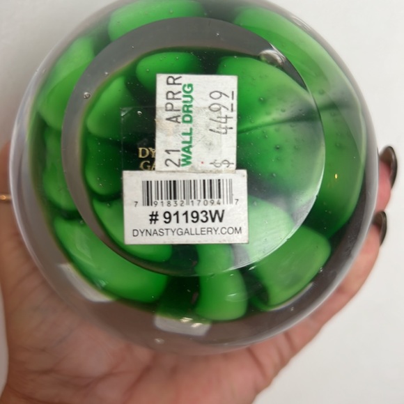 Large Paperweight - Picture 4 of 4